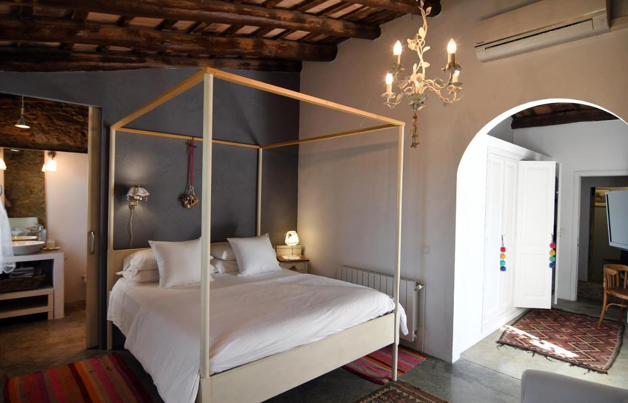 Le Rondini Bed and Breakfast Montrás Eksteriør billede